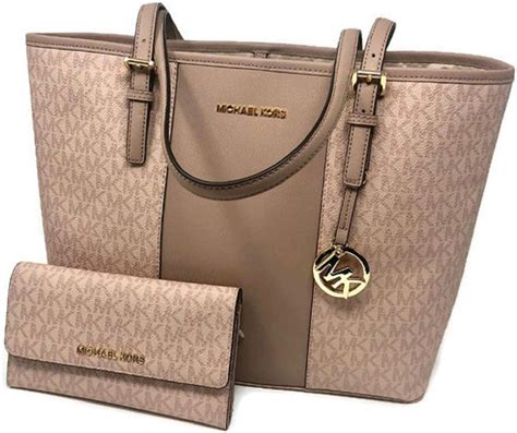 sac michael kors jet set travel pas cher|Michael Kors.